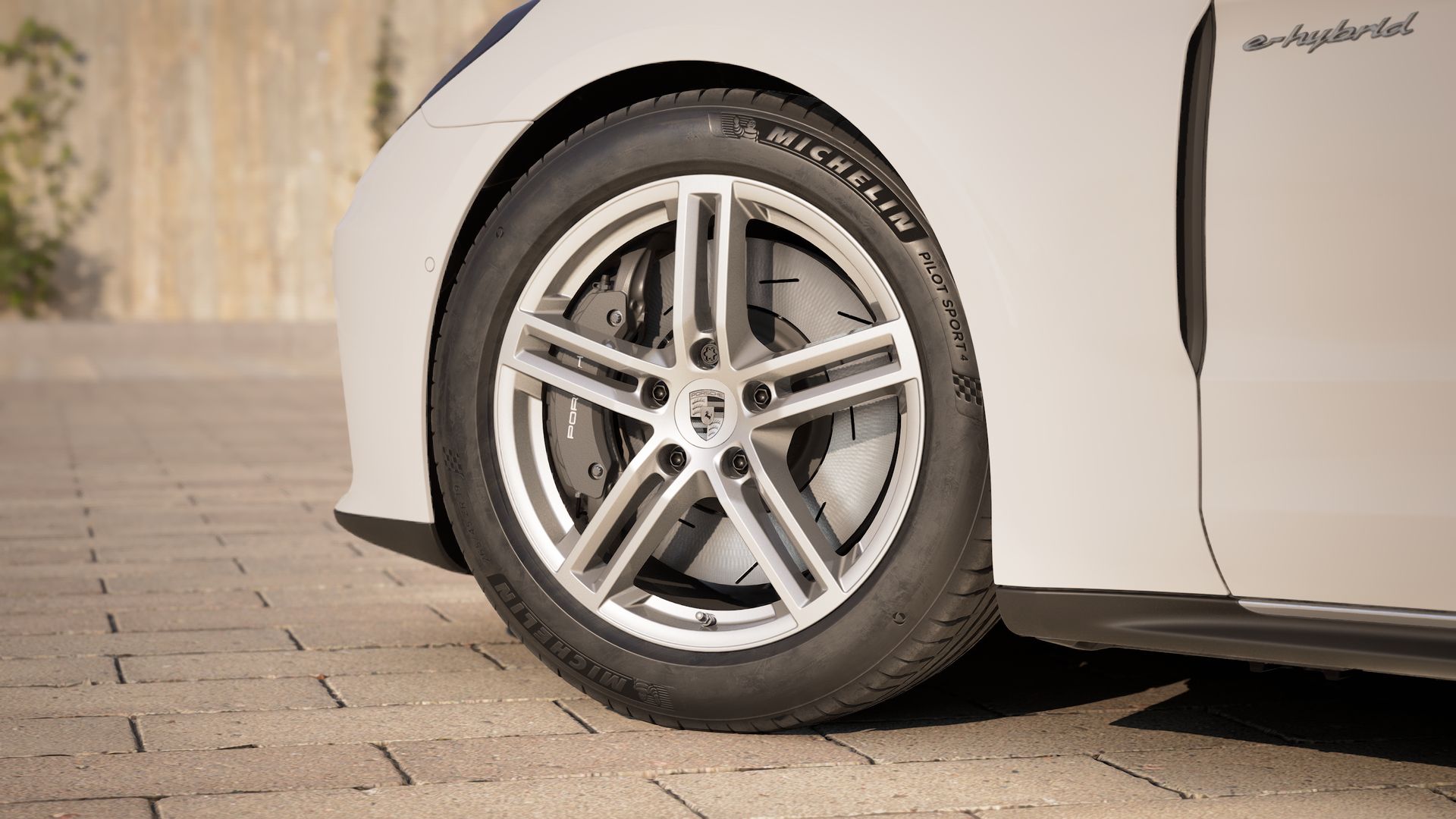 Panamera 4 E-Hybrid Executive-ის ექსტერიერი