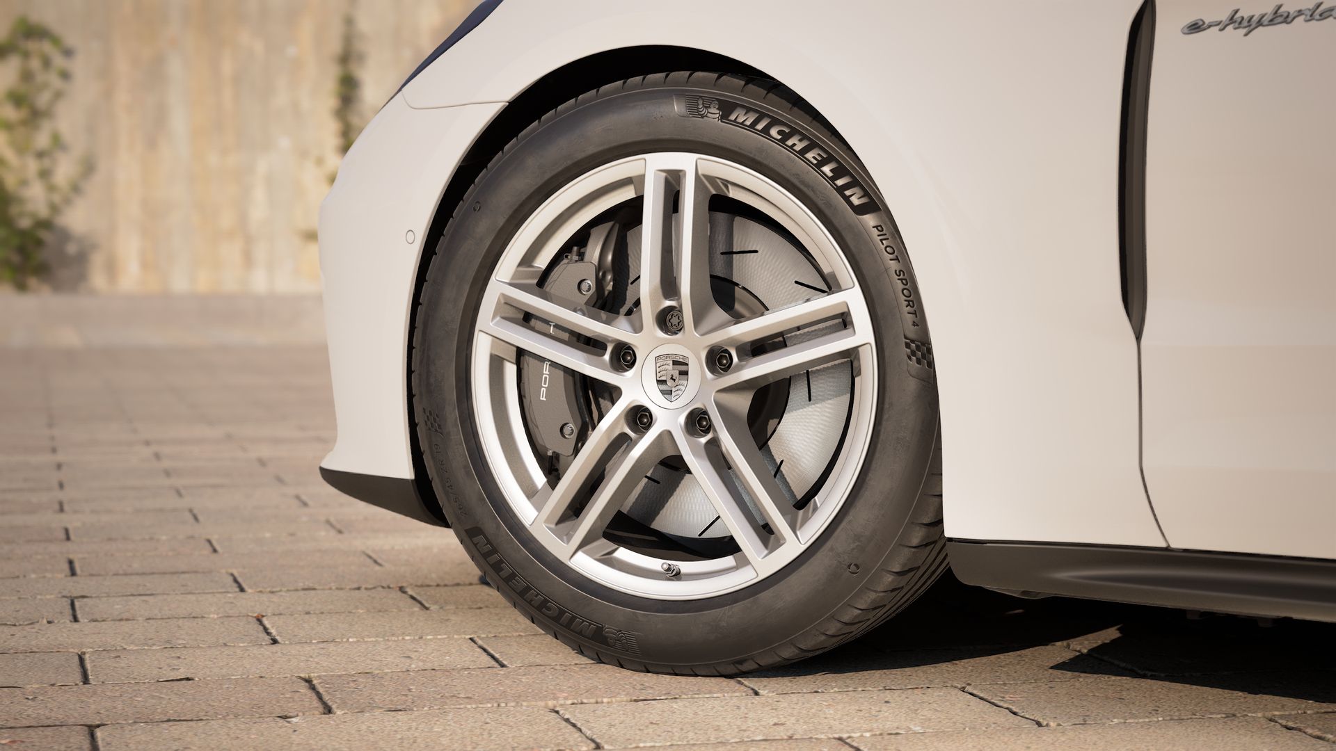 Exterior view of Panamera 4 E-Hybrid