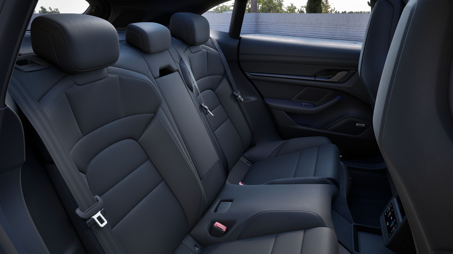 İç görünüm Taycan 4S Sport Turismo Black Edition