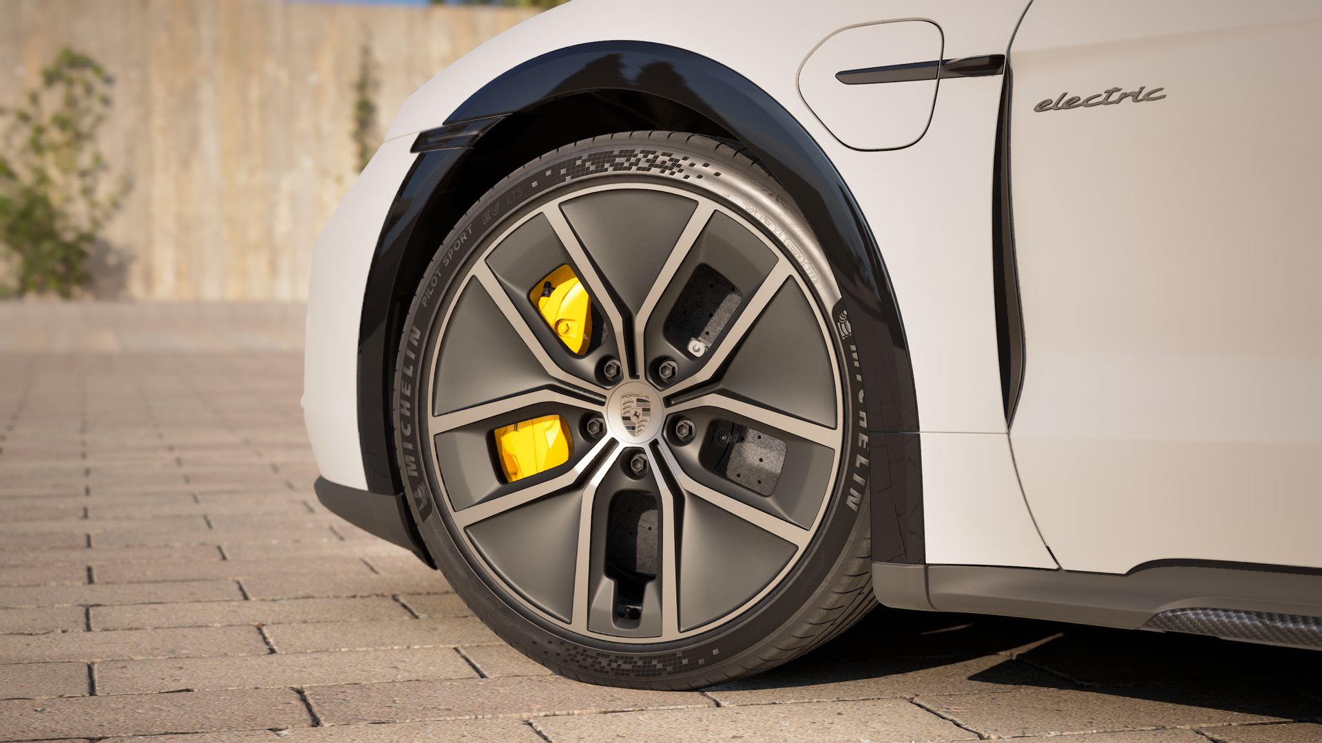 Exterior view of Taycan Turbo S Cross Turismo