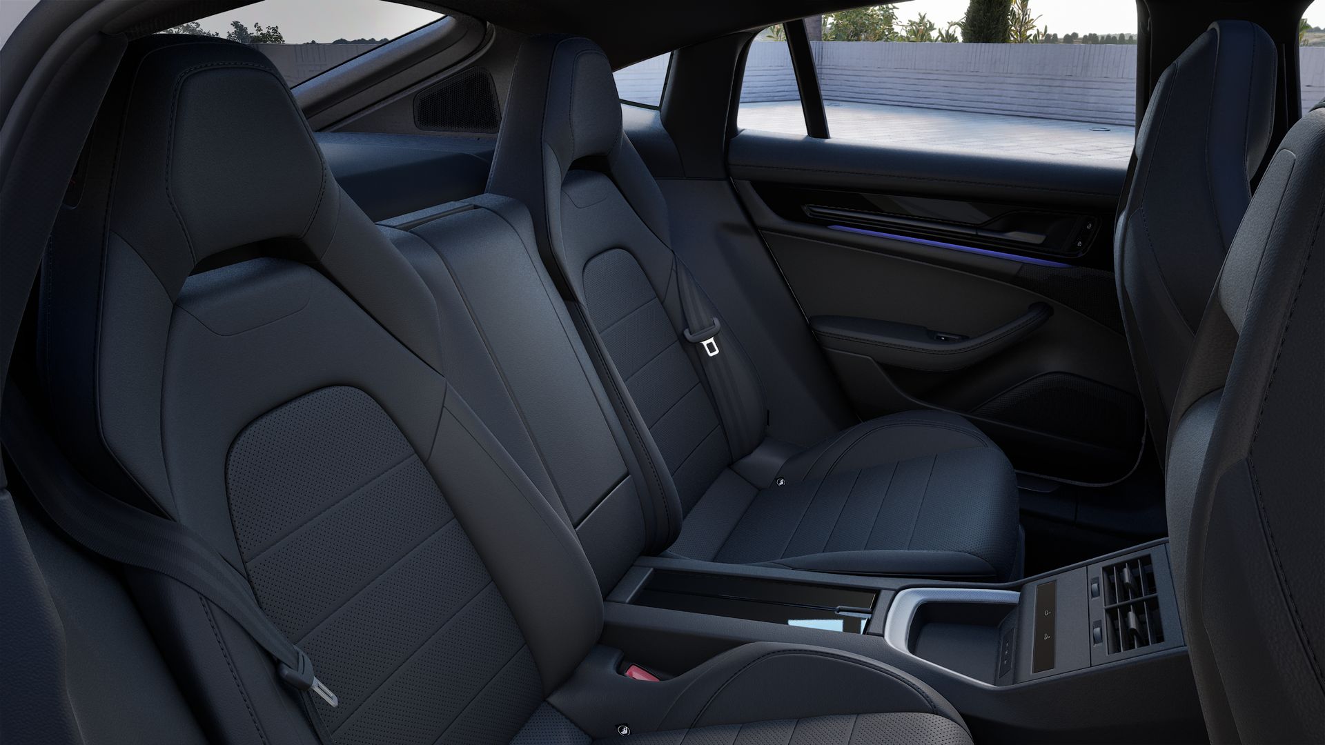 Interior view of Panamera 4 E-Hybrid