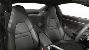911 Carrera 4S-ի սրահի տեսքը. առջևի նստատեղեր
