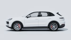 Cayenne S -ի արտաքին տեսքը ձախ կողմից
