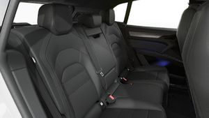 Cayenne S Electric-ի տեսքը ներսից 