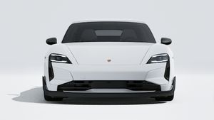 Taycan Turbo GT with Weissach Package -ի արտաքին տեսքը առջևից