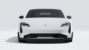 Taycan Turbo GT -ի արտաքին տեսքը առջևից