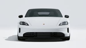 Taycan Black Edition -ի արտաքին տեսքը առջևից