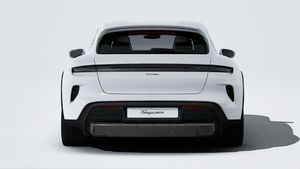 Taycan Turbo Cross Turismo -ի արտաքին տեսքը հետևից