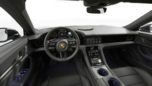 Taycan Sport Turismo Black Edition-ի սրահի տեսքը. ղեկանիվ և կենտրոնական վահանակ