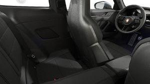 Vista interior de los asientos traseros del 911 Carrera T