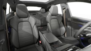 Vista interior de los asientos delanteros del Cayenne Turbo Coupé Electric