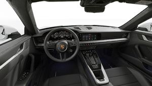 Innenansicht mit Lenkrad und Armaturenbrett von 911 Carrera 4S Cabriolet