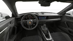 Innenansicht mit Lenkrad und Armaturenbrett von 911 GT3