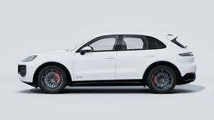 Die Außenansicht von Cayenne GTS zeigt die linke Seite des Fahrzeugs