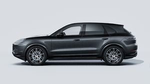 Die Außenansicht von Cayenne Black Edition zeigt die linke Seite des Fahrzeugs