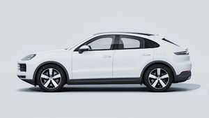Die Außenansicht von Cayenne E-Hybrid Coupé zeigt die linke Seite des Fahrzeugs