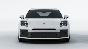Außenansicht von Panamera mit Blick auf die Vorderseite des Fahrzeugs