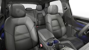 Interior view showing the front seats of Cayenne S E-Hybrid Black Edition