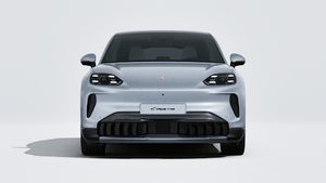 Exterior view of Cayenne S Coupé Electric showing the front of the car