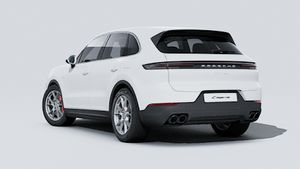 Avtomobilin arxa və sol tərəflərini göstərən Cayenne S E-Hybrid modelinin xarici görünüşü