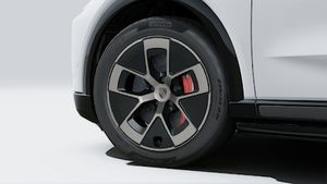 Cayenne Turbo Electric xarici görünüşü
