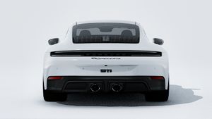Spoljašnji pogled na 911 Carrera 4 GTS koji prikazuje stražnji dio automobila