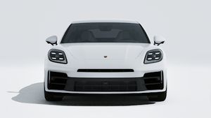 Spoljašnji pogled na Panamera 4 E-Hybrid koji prikazuje prednji dio automobila
