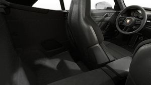 Vue de l'intérieur montrant les sièges arrière de 911 GT3 S/C