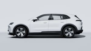 Vue extérieure de Cayenne Electric montrant le côté gauche de la voiture