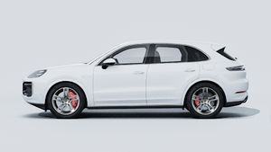 Външен изглед на Cayenne Turbo E-Hybrid , показващ лявата страна на автомобила