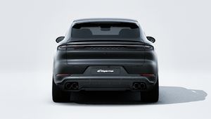 Външен изглед на Cayenne E-Hybrid Coupé Black Edition , показващ задната част на автомобила