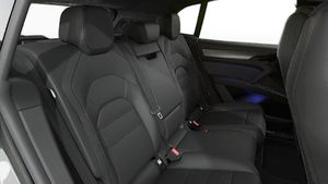 Вътрешен изглед на Cayenne S Electric