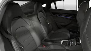 Interior view of Panamera 4 E-Hybrid