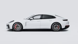 Exterior view of Panamera Turbo E-Hybrid showing the left side of the car