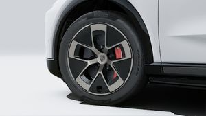 Exterior view of Cayenne Turbo Electric
