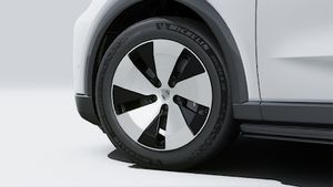 Exterior view of Cayenne Coupé Electric