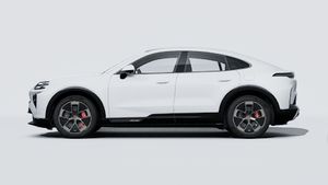 Exterior view of Cayenne Turbo Coupé Electric showing the left side of the car