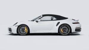 Vista exterior do sítio 911 Turbo S Cabriolet mostrando o lado esquerdo do automóvel