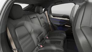 Interior view of Cayenne Turbo E-Hybrid Coupé