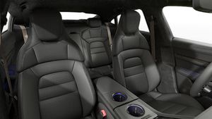 Interior view showing the front seats of Taycan Turbo