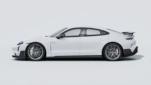 Exterior view of Taycan Turbo GT with Weissach Package showing the left side of the car