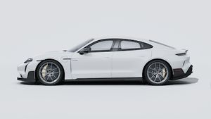 Exterior view of Taycan Turbo GT showing the left side of the car