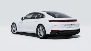 Vue extérieure de Panamera 4 E-Hybrid montrant l'arrière et le côté gauche de la voiture