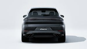 Vista esterna di Cayenne S E-Hybrid Black Edition che mostra la parte posteriore della vettura