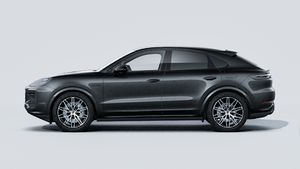 Vista esterna di Cayenne E-Hybrid Coupé Black Edition che mostra il lato sinistro della vettura