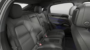 Innenansicht des Cayenne S E-Hybrid Coupé Black Edition