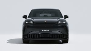 Vue extérieure de Cayenne Electric montrant l'avant de la voiture