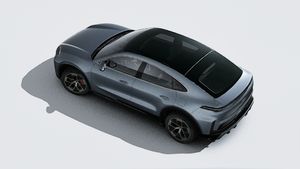 Vista esterna di Cayenne Turbo Coupé Electric dall'alto