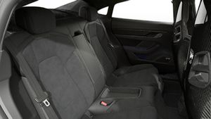 Vista dell'interno di Taycan Turbo GT