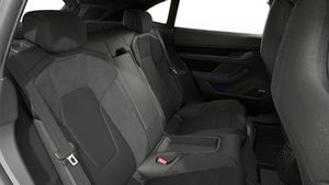 Vista dell'interno di Taycan GTS Sport Turismo